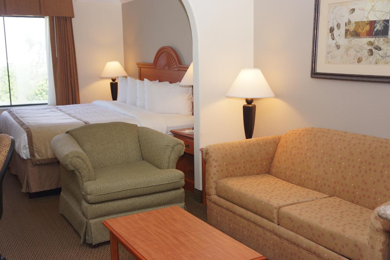 Best Western Isabelle Court Galliano Exteriér fotografie